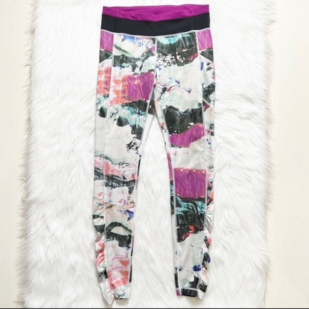 SOLD-Lululemon Printed Fuchsia and Black Watercolor Athletic Running Leggings - Picture 2 of 12